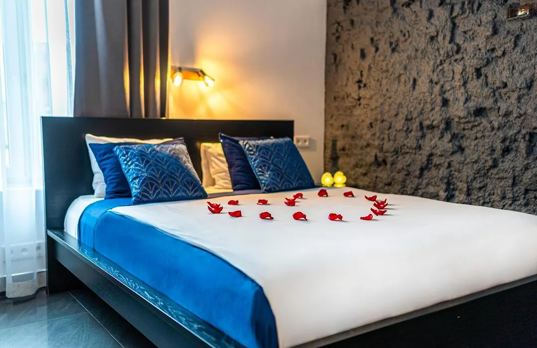 Komorowski Luxury Guest Rooms-1