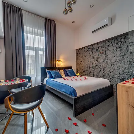 Komorowski Luxury Guest Rooms-3